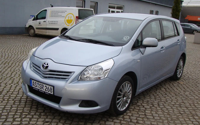 Toyota Verso cena 18900 przebieg: 258120, rok produkcji 2009 z Żerków małe 232